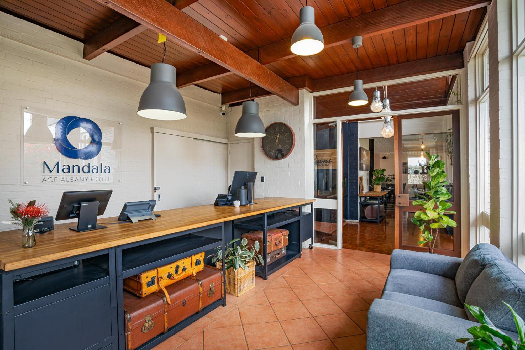 Mandala Ace Albany Hotel Ngoại thất bức ảnh